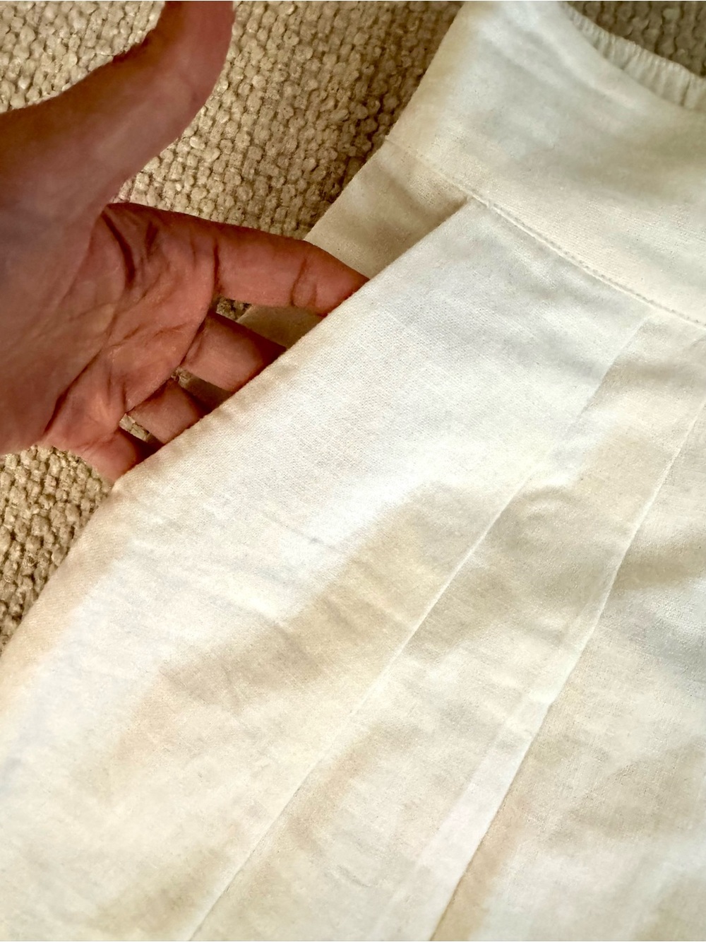 White linen top and shorts matching set - Picture 4 of 6